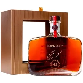 Коньяк ОС НЕКРАСОВ 40-летний в подарочной коробке