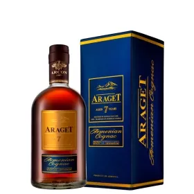 Коньяк марочный Арагет 7-летний 0.5л в подарочной упаковке Коньяк марочный Арагет 7-летний 0.5л в подарочной упаковке
