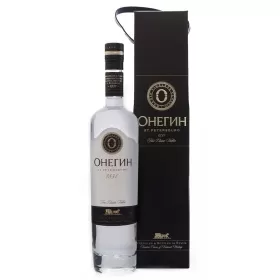 Водка Онегин 0.7л в подарочной упаковке