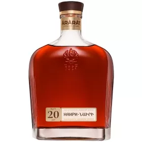 Коньяк армянский выдержанный АРАРАТ «Наири» 20-летний 0.7л