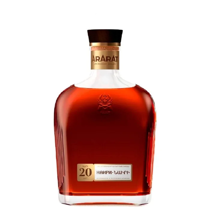 Коньяк армянский выдержанный АРАРАТ «Наири» 20-летний 0.5л, 