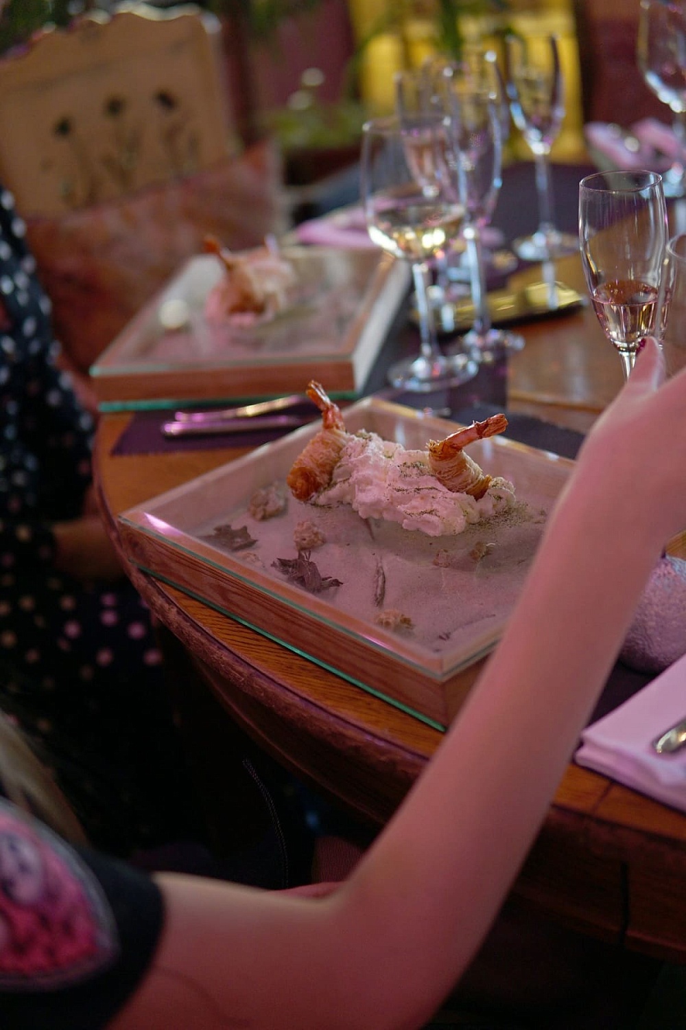 Винно-парфюмерный бранч БОКАЛ&ФЛАКОН: «Золотая Балка» представила лимитированную коллекцию Cuvee de Vitmer в честь 180-летия генерала Витмера