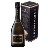 Вино игристое «Балаклава» PINOT NOIR в подарочной черной упаковке Вино игристое «Балаклава» PINOT NOIR в подарочной черной упаковке