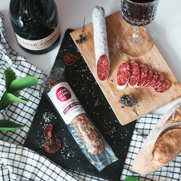 Колбаса сыровяленая Фуэт Экстра С МИНДАЛЕМ 110 гр Колбаса сыровяленая Фуэт Экстра С МИНДАЛЕМ 110 гр