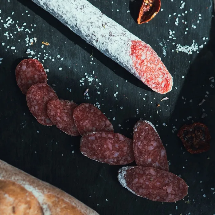 Колбаса сыровяленая Фуэт Экстра С ОЛИВКАМИ 110 гр